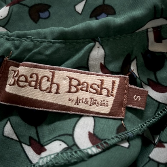 Beach Bash Dress Pinup Novelty Print Rockabily Flattering Lined Small - Picture 5 of 16